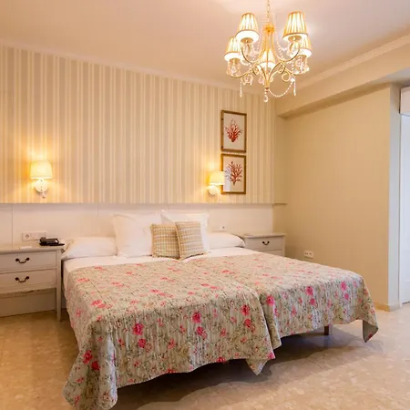 Angeles Hotel Denia
