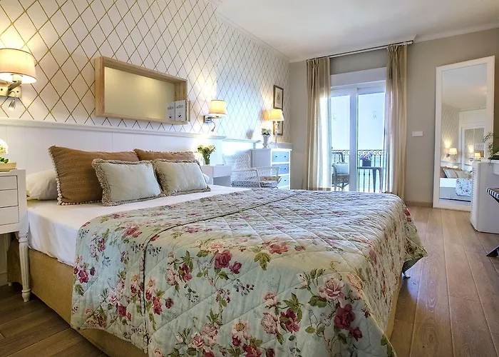 Ξενοδοχείο Angeles 4*